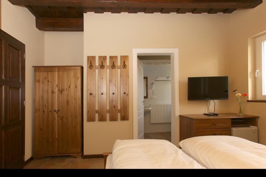 Aurora Panzio Bed and Breakfast Bük Eksteriør billede